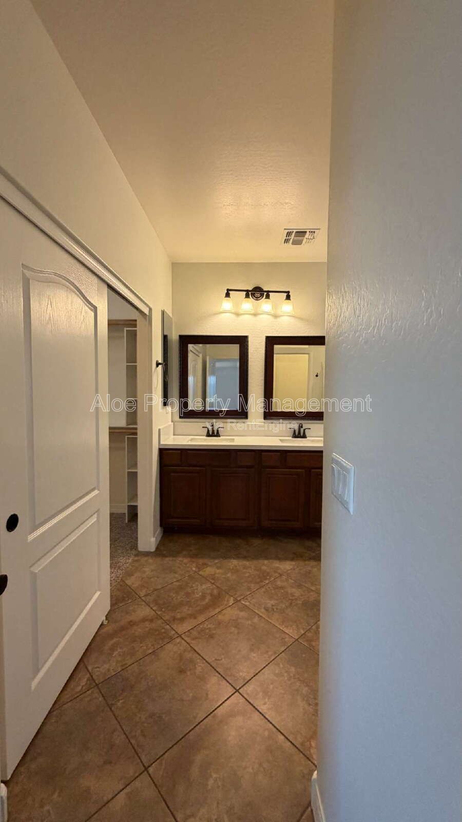 4941 S White Place in Old Stone Ranch with Private Pool property image