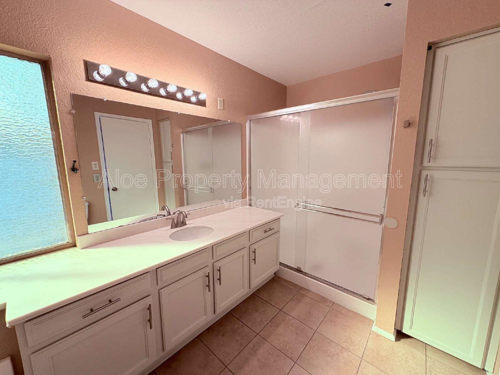 4612 W Jupiter Way in Chandler property image