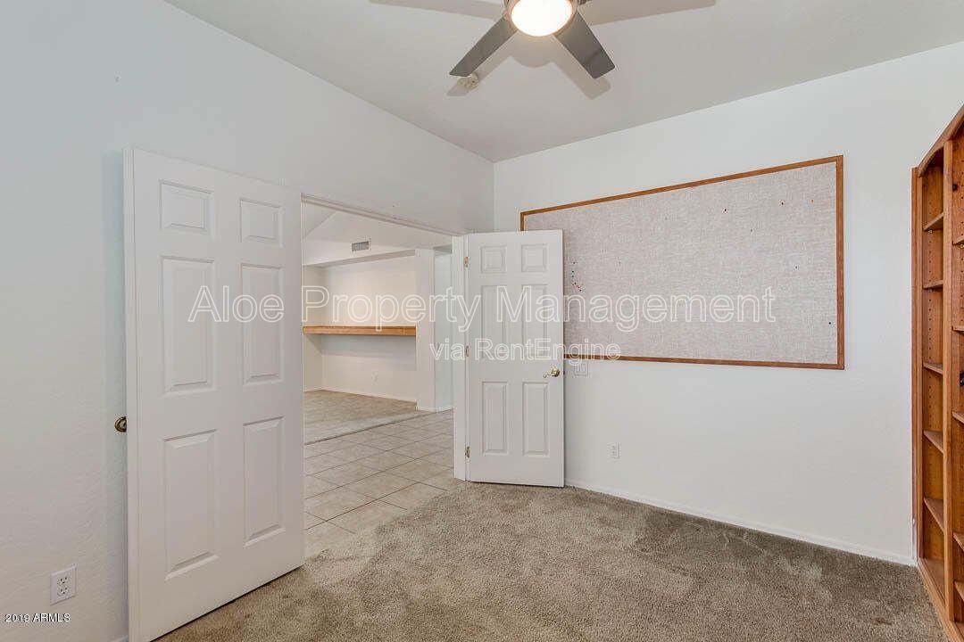 6321 S Four Peaks Pl in Chandler, AZ - Community Pool property image