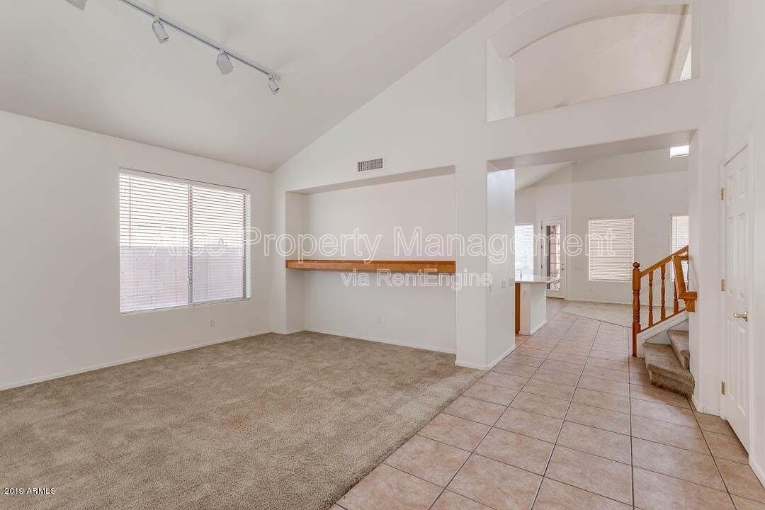 6321 S Four Peaks Pl in Chandler, AZ - Community Pool property image