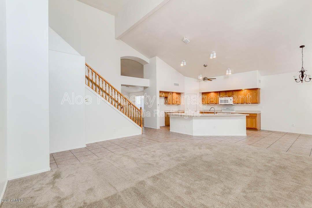 6321 S Four Peaks Pl in Chandler, AZ - Community Pool property image