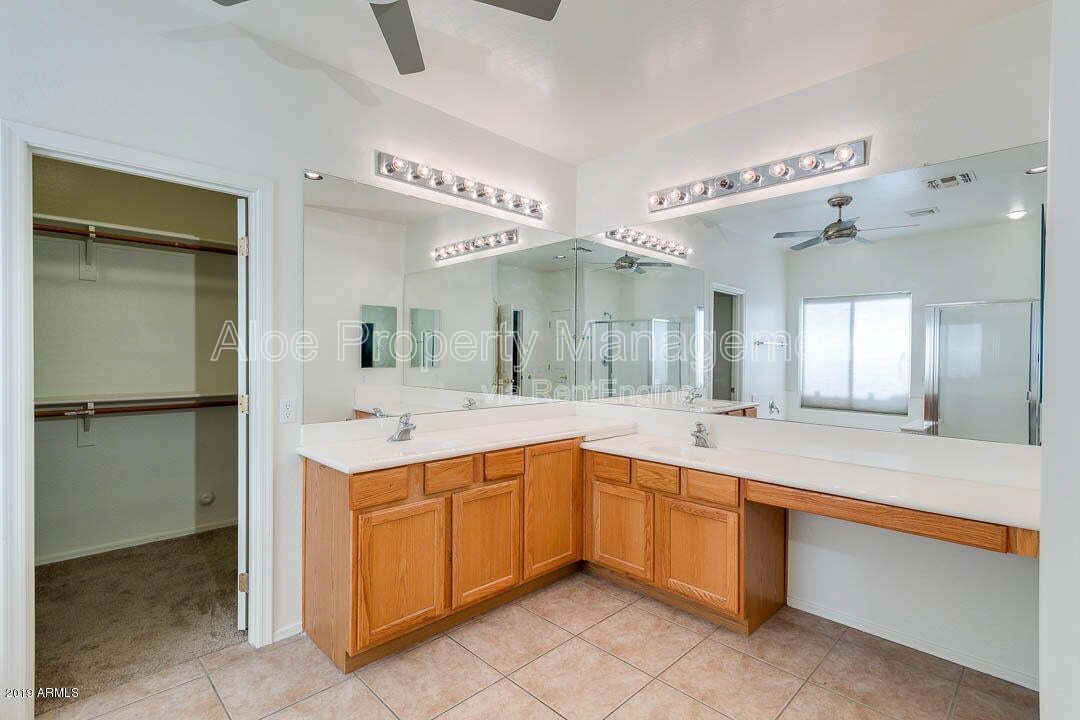 6321 S Four Peaks Pl in Chandler, AZ - Community Pool property image