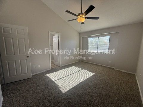 410 S Seawynds Dr in Gilbert - The Islands - Community Pool property image