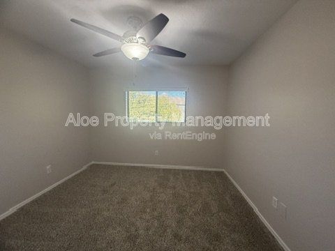 410 S Seawynds Dr in Gilbert - The Islands - Community Pool property image