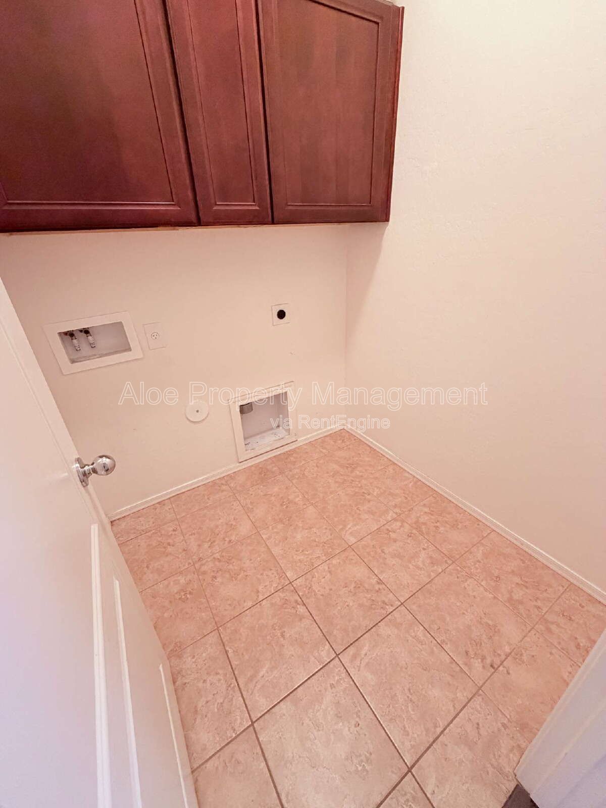 21121 East Via De Olivos in Queen Creek property image