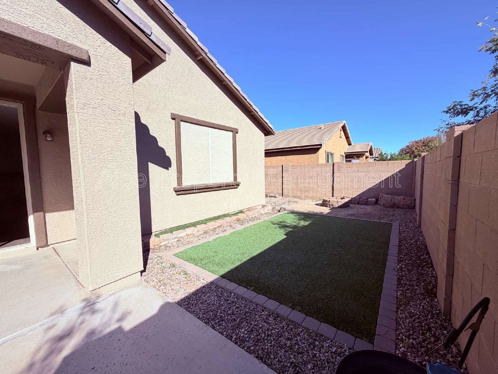 21121 East Via De Olivos in Queen Creek property image