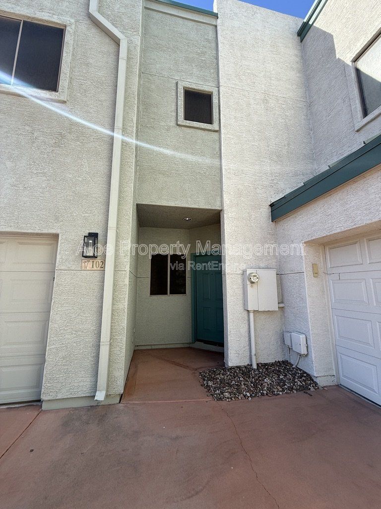 2027 E University Dr, Unit 102 in Tempe, AZ property image