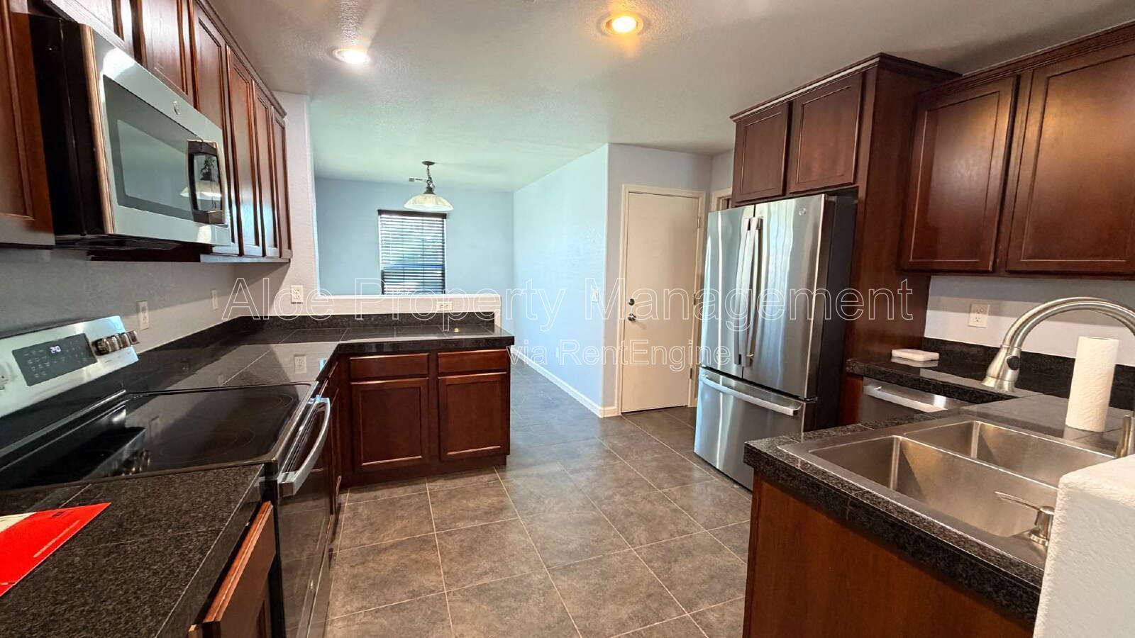 36532 W Barcelona Ln Maricopa, AZ property image