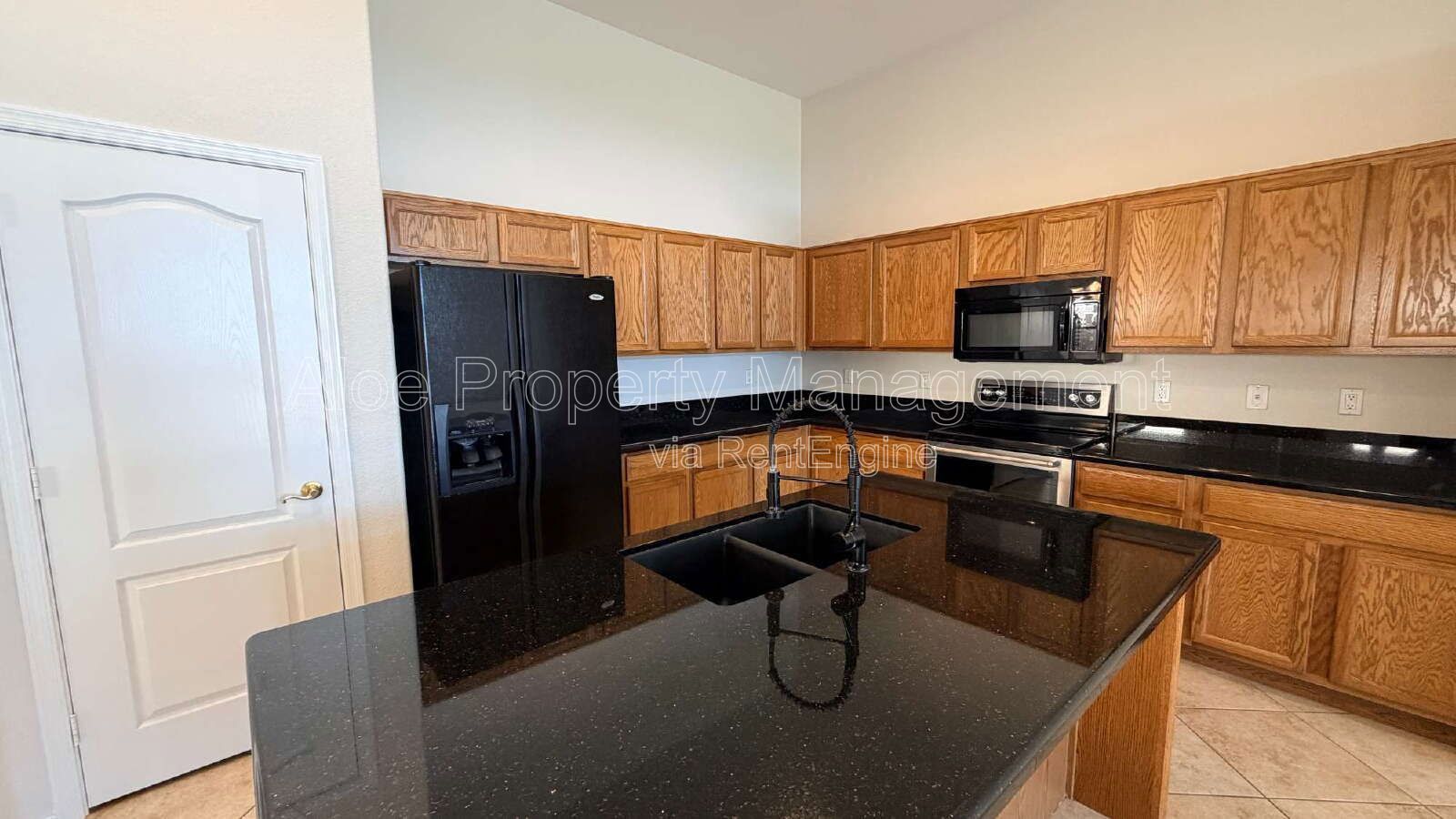 22180 N Sunset Drive, Maricopa - Cobblestone Farms! property image