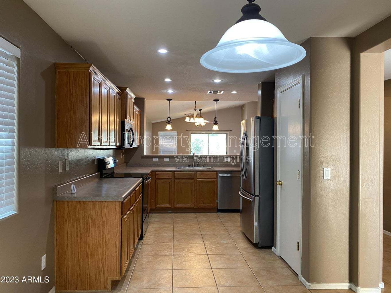 1847 W Desert Seasons Dr. Home in San Tan Valley! property image